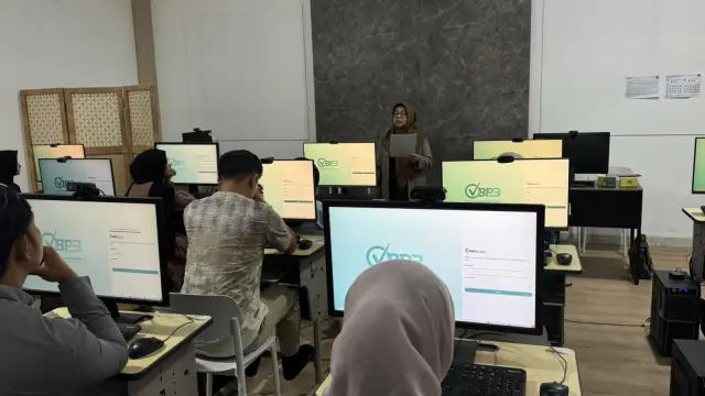 Verifikasi dan pengarahan pengawas, Sesi 1, Senin, 3 Agustus 2026