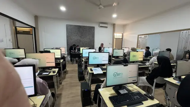 Verifikasi dan pengarahan pengawas, Sesi 1, Senin, 3 Agustus 2026